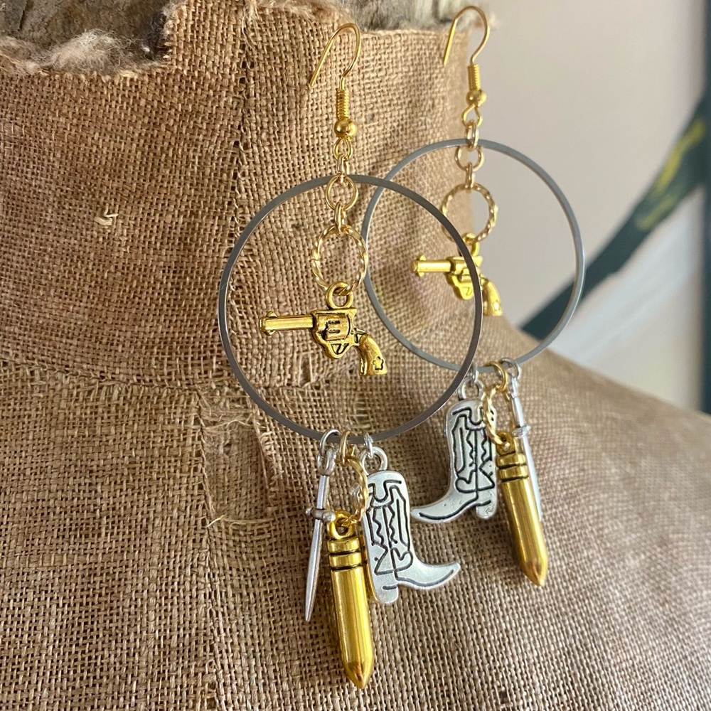 Gunslinger metal oversized earrings